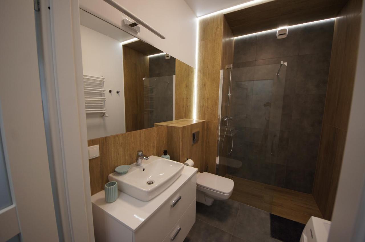 Zajezdnia Wrzeszcz Apartamenty Gdansk Exterior foto
