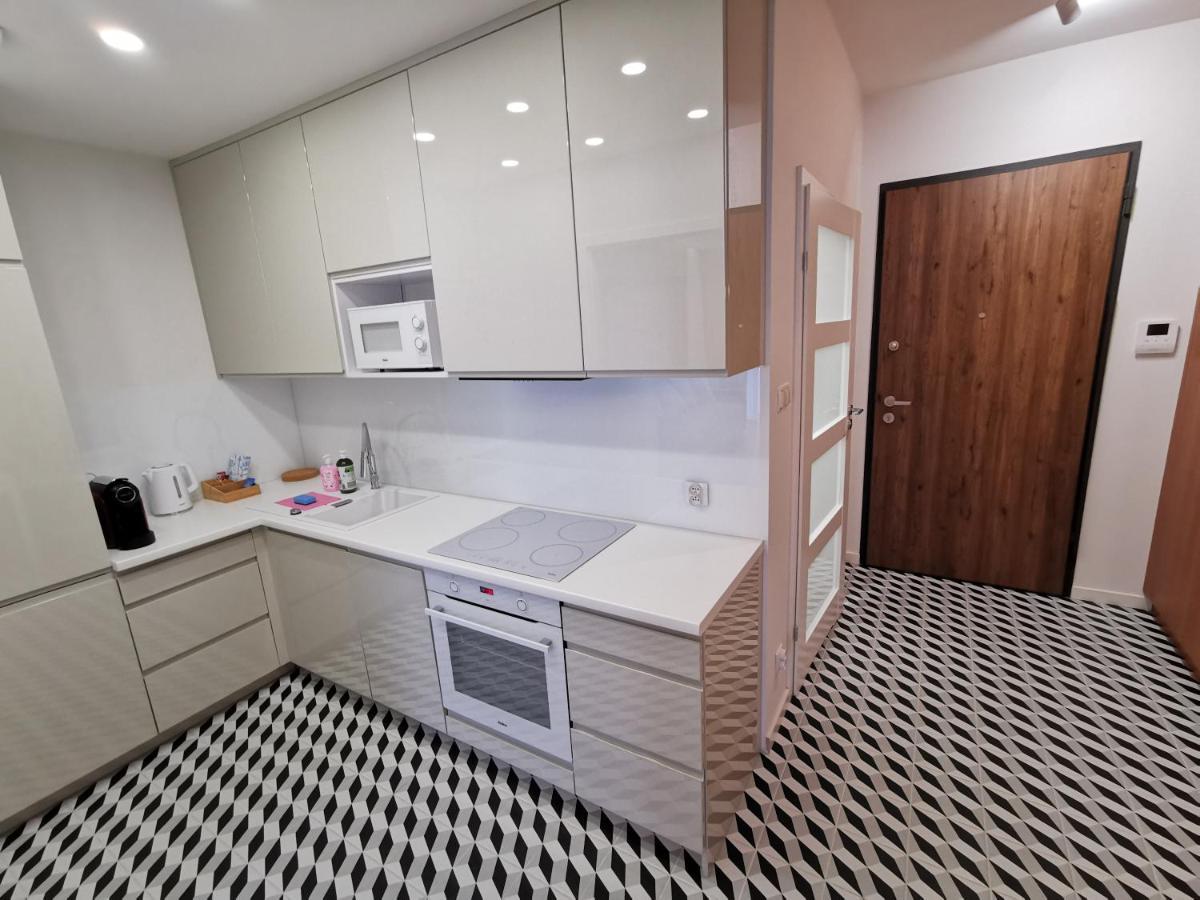 Zajezdnia Wrzeszcz Apartamenty Gdansk Exterior foto