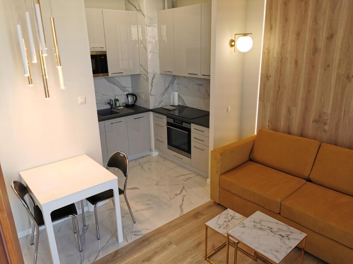 Zajezdnia Wrzeszcz Apartamenty Gdansk Exterior foto